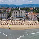 Blumen Hotel 3*
