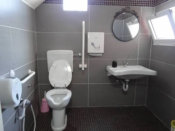 Blumen فندق ريميني