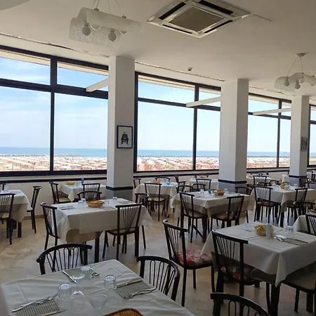 布鲁门酒店 酒店 3*